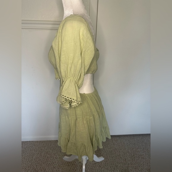 Luxxel Sage Green Ruffled Tiered Mini Dress size M - Picture 5 of 9